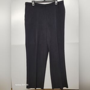 Women's Bend Over Black Size 20 Pants